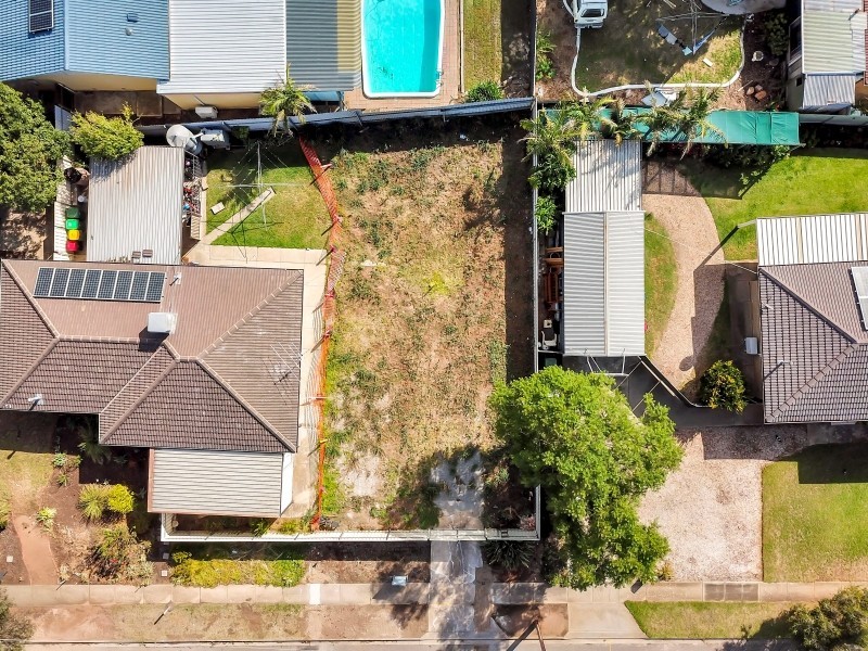 4 Dominic Crescent, Morphett Vale SA 5162
