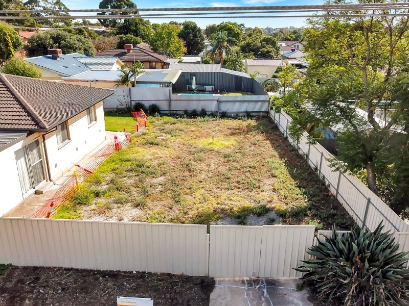 4 Dominic Crescent, Morphett Vale SA 5162