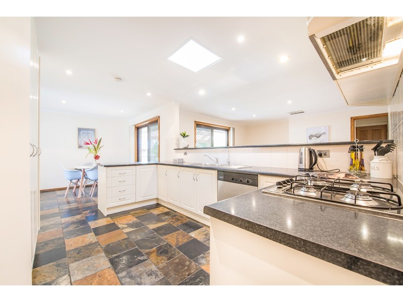 3 Dawson Place, Happy Valley SA 5159