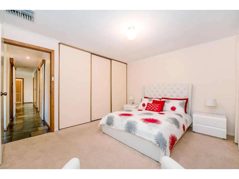 3 Dawson Place, Happy Valley SA 5159