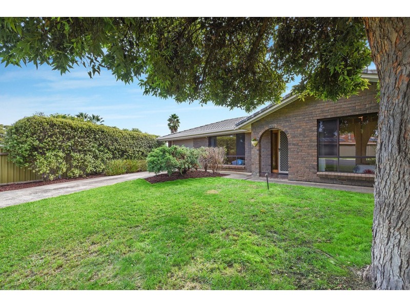 3 Dawson Place, Happy Valley SA 5159