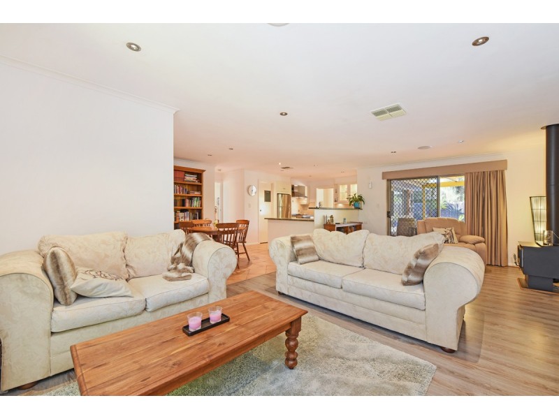 4 Chiton Avenue, Seaford Rise SA 5169