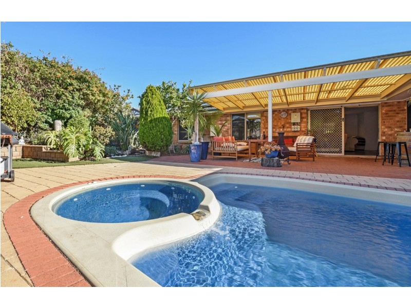 4 Chiton Avenue, Seaford Rise SA 5169