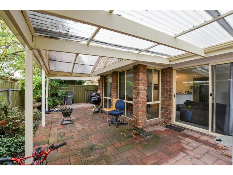 6 Brookland Valley Drive, Woodcroft SA 5162