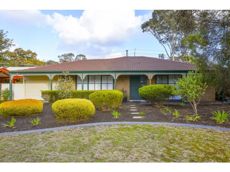 4 Hartley Street, Flagstaff Hill SA 5159