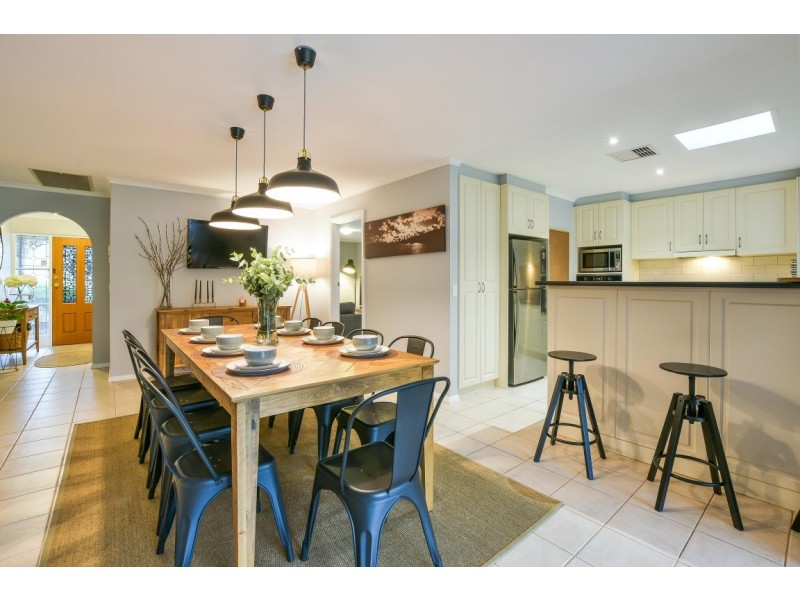 4 Hartley Street, Flagstaff Hill SA 5159