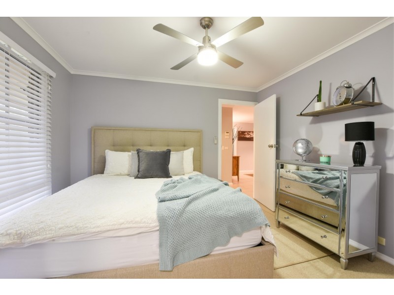 4 Hartley Street, Flagstaff Hill SA 5159