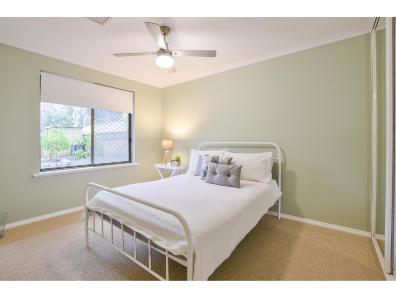 4 Hartley Street, Flagstaff Hill SA 5159