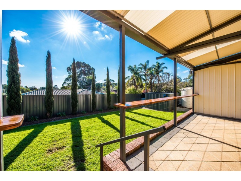 15 Homestead Drive, Aberfoyle Park SA 5159