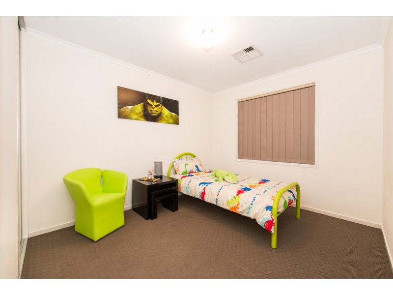 9 Dampier Road, Seaford Meadows SA 5169