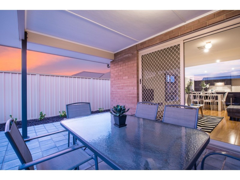 9 Dampier Road, Seaford Meadows SA 5169