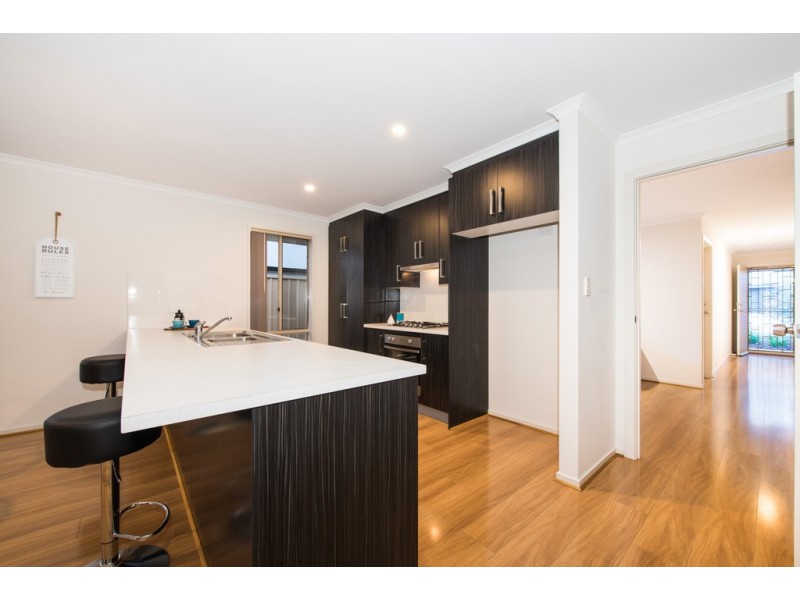 9 Dampier Road, Seaford Meadows SA 5169