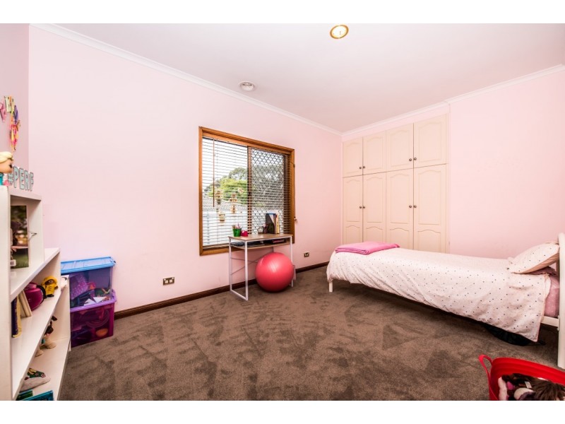 4 Ridgetop Place, Coromandel Valley SA 5051