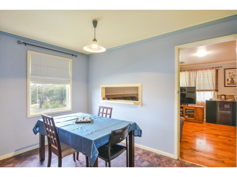 17 Regis Crescent, Christie Downs SA 5164