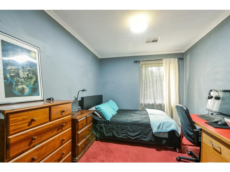 17 Regis Crescent, Christie Downs SA 5164