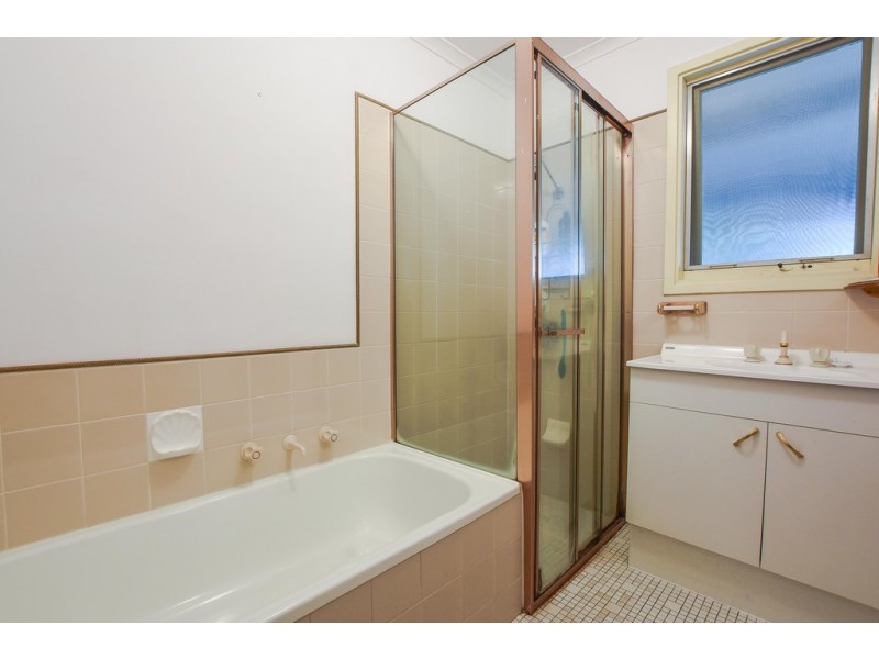 17 Regis Crescent, Christie Downs SA 5164