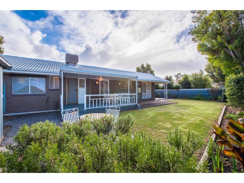 1 Lake Drive, Happy Valley SA 5159