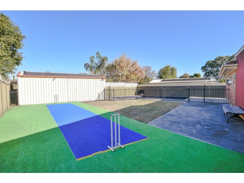 32 Spriggs Road, Onkaparinga Hills SA 5163