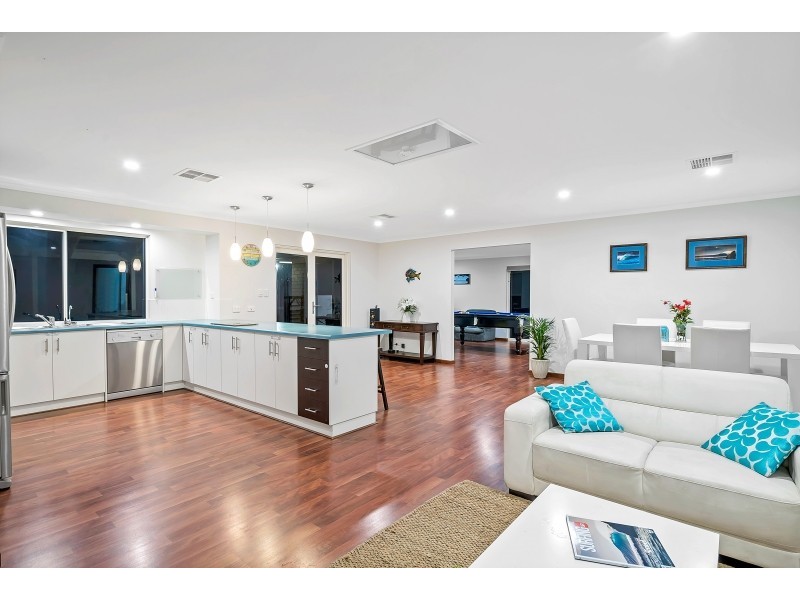 35 Dolphin Boulevard, Aldinga Beach SA 5173