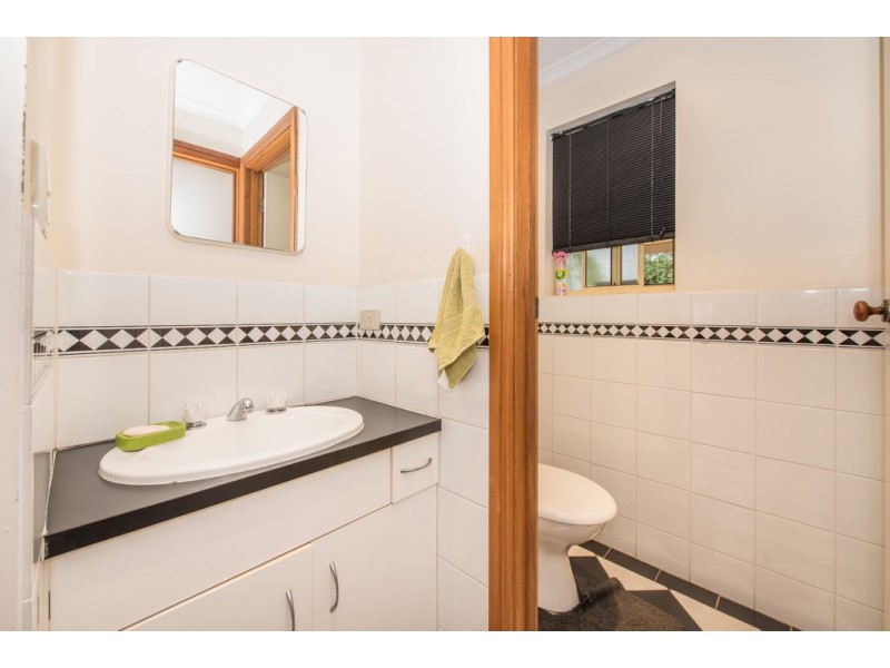 1/8 Oakvale Way, Hallett Cove SA 5158