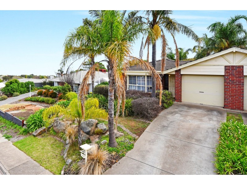 1/8 Oakvale Way, Hallett Cove SA 5158