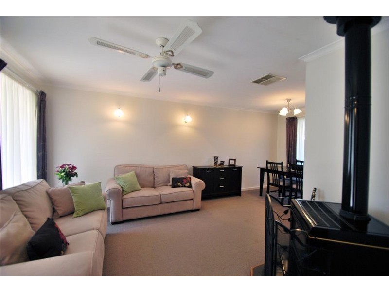 11 Baroona Crescent, Reynella SA 5161
