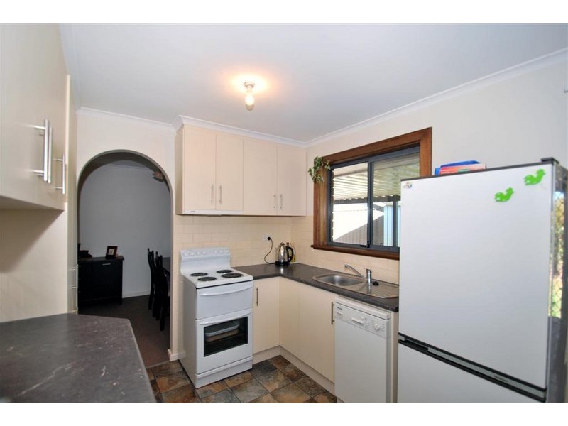 11 Baroona Crescent, Reynella SA 5161