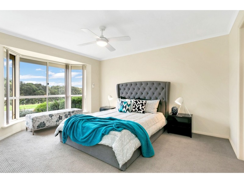 42 Sylvan Circuit, Noarlunga Downs SA 5168