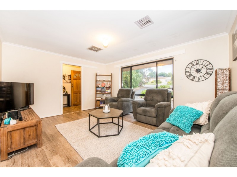 5 Lutana Court, Morphett Vale SA 5162