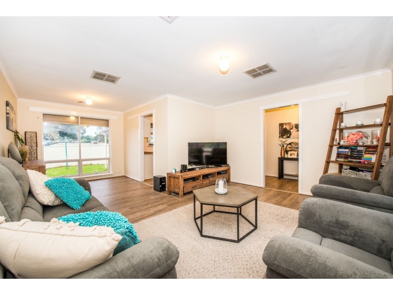 5 Lutana Court, Morphett Vale SA 5162