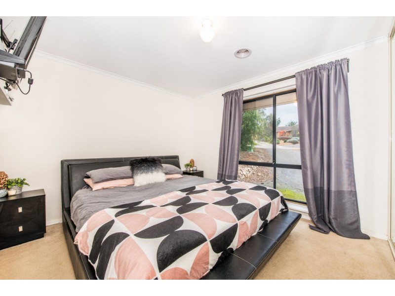 5 Lutana Court, Morphett Vale SA 5162