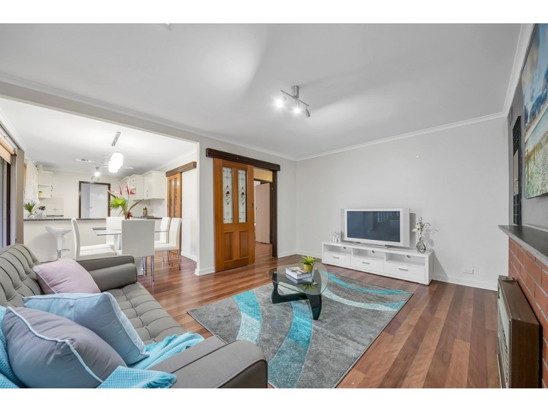 16 Montana Drive, Happy Valley SA 5159