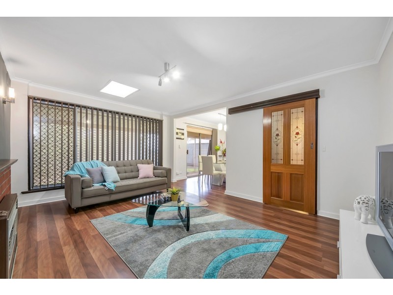 16 Montana Drive, Happy Valley SA 5159