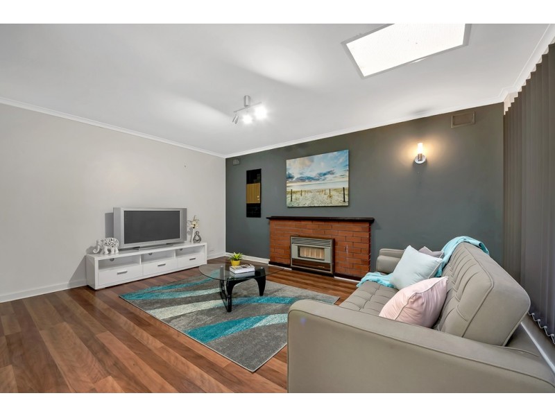 16 Montana Drive, Happy Valley SA 5159