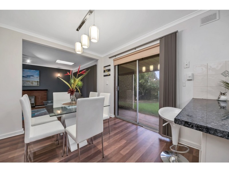 16 Montana Drive, Happy Valley SA 5159