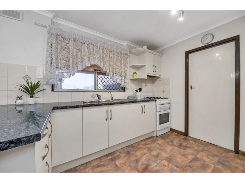 16 Montana Drive, Happy Valley SA 5159