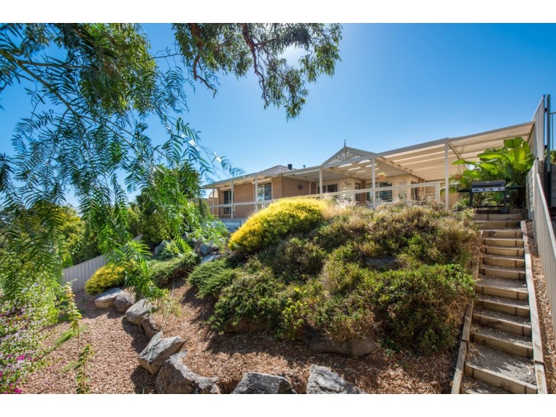 8 Kings Hill Cir, Onkaparinga Hills SA 5163