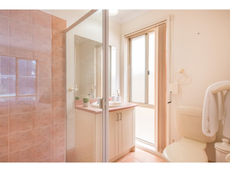 8 Kings Hill Cir, Onkaparinga Hills SA 5163