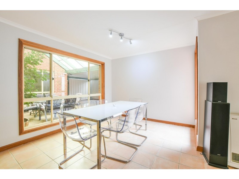 4 Esther Drive, Woodcroft SA 5162