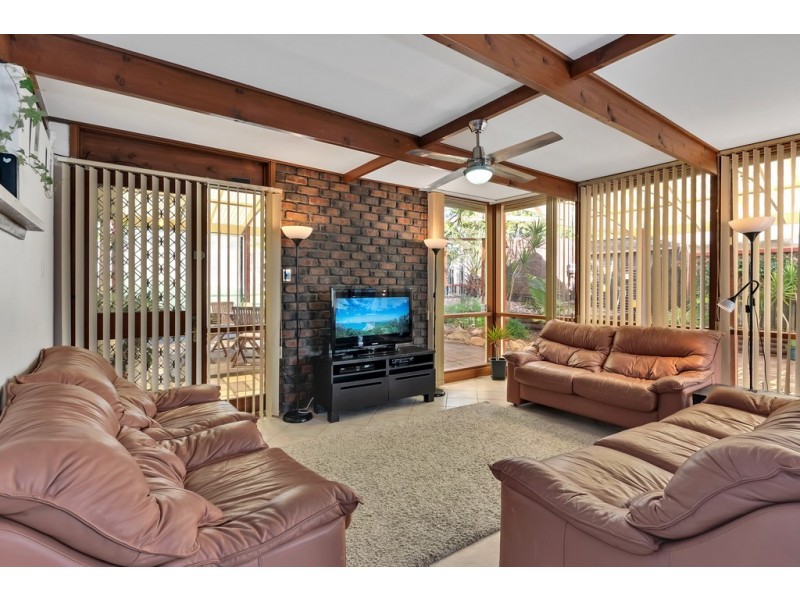 6 Safari Court, Hallett Cove SA 5158