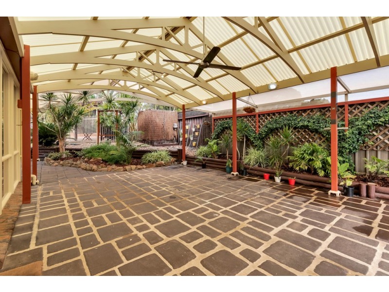 6 Safari Court, Hallett Cove SA 5158