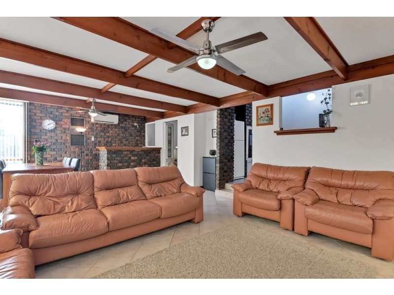 6 Safari Court, Hallett Cove SA 5158