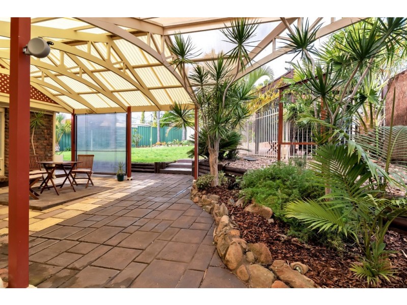 6 Safari Court, Hallett Cove SA 5158
