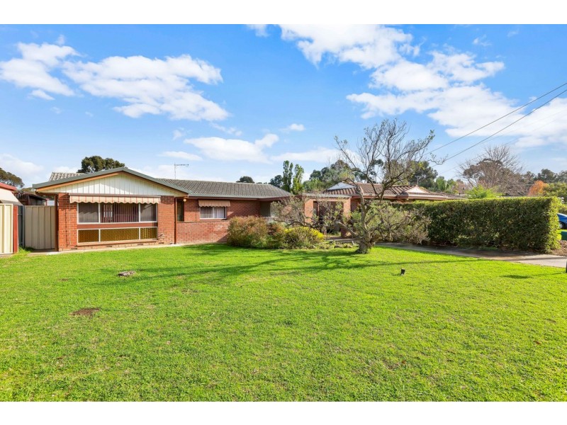 9 Regent Street, Morphett Vale SA 5162