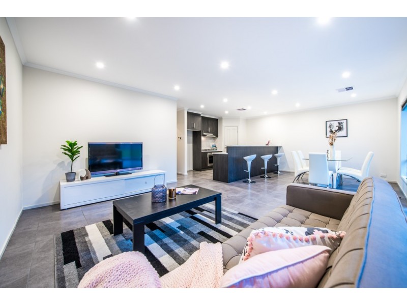 10 Derrick Street, Seaford Meadows SA 5169