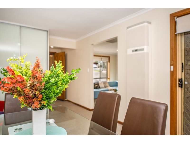 4 Scott Court, Woodcroft SA 5162