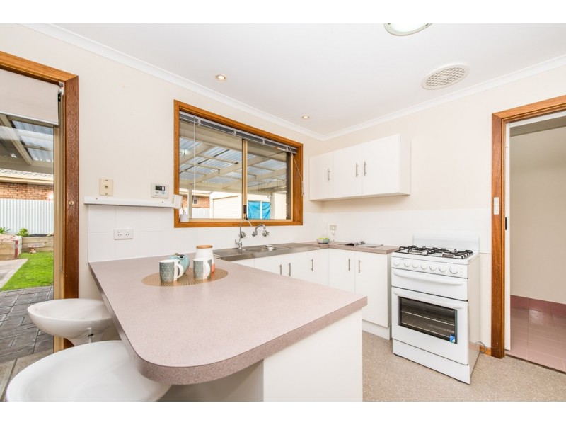 4 Scott Court, Woodcroft SA 5162