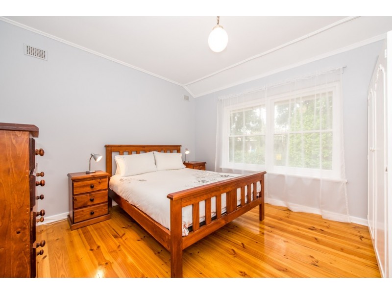 28 Cungena Avenue, Park Holme SA 5043