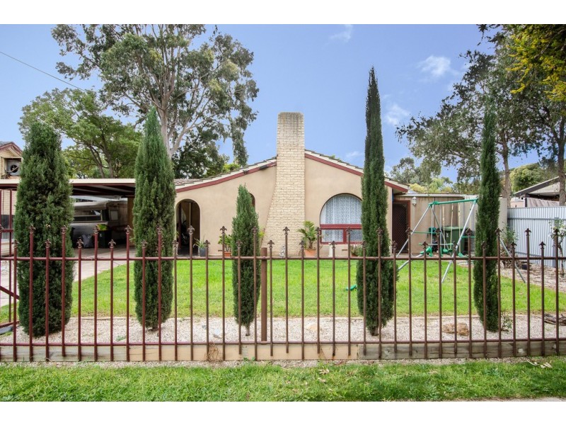 19 Chilcomb Drive, Huntfield Heights SA 5163
