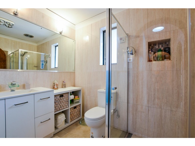 19 Chilcomb Drive, Huntfield Heights SA 5163